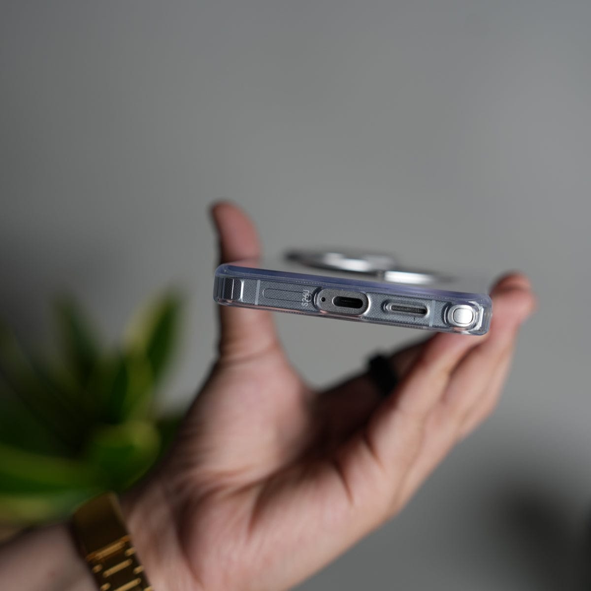 Galaxy S26 Ultra Clear Cover With Metal Stand and Metal Camera Bump